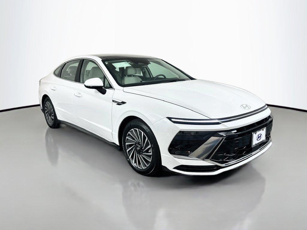 New 2026 Hyundai Sonata Hybrid SEL Sedan