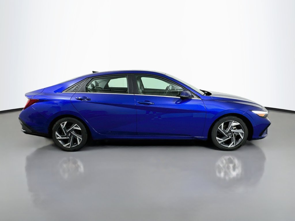 Used 2025 Hyundai Elantra Hybrid Limited Sedan
