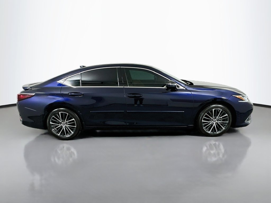 Used 2025 Lexus ES 300h Sedan