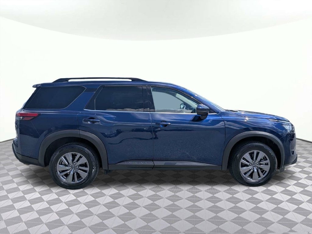 Used 2025 Nissan Pathfinder SV SUV