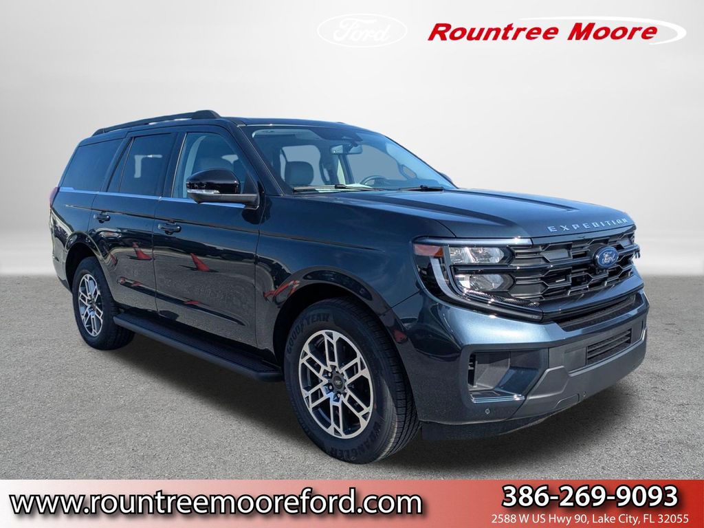 New 2026 Ford Expedition Active SUV