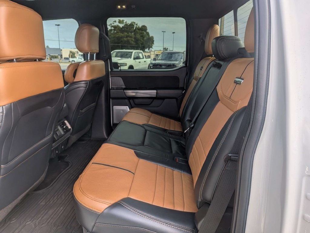 2022 Ford F-150 Platinum - Photo 15