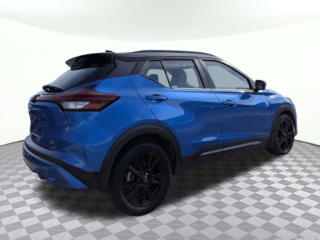 Used 2023 Nissan Kicks SR SUV