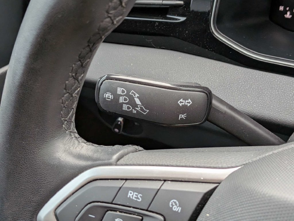 2025 Volkswagen Jetta Sport - Photo 23