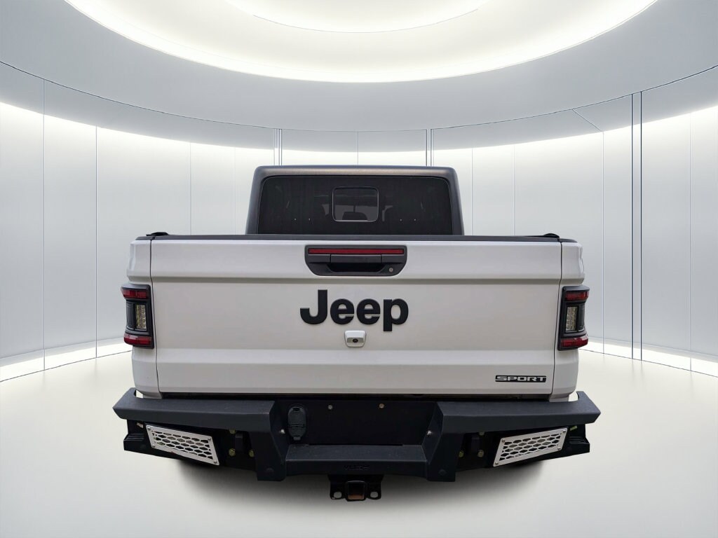Used 2021 Jeep Gladiator Sport Truck