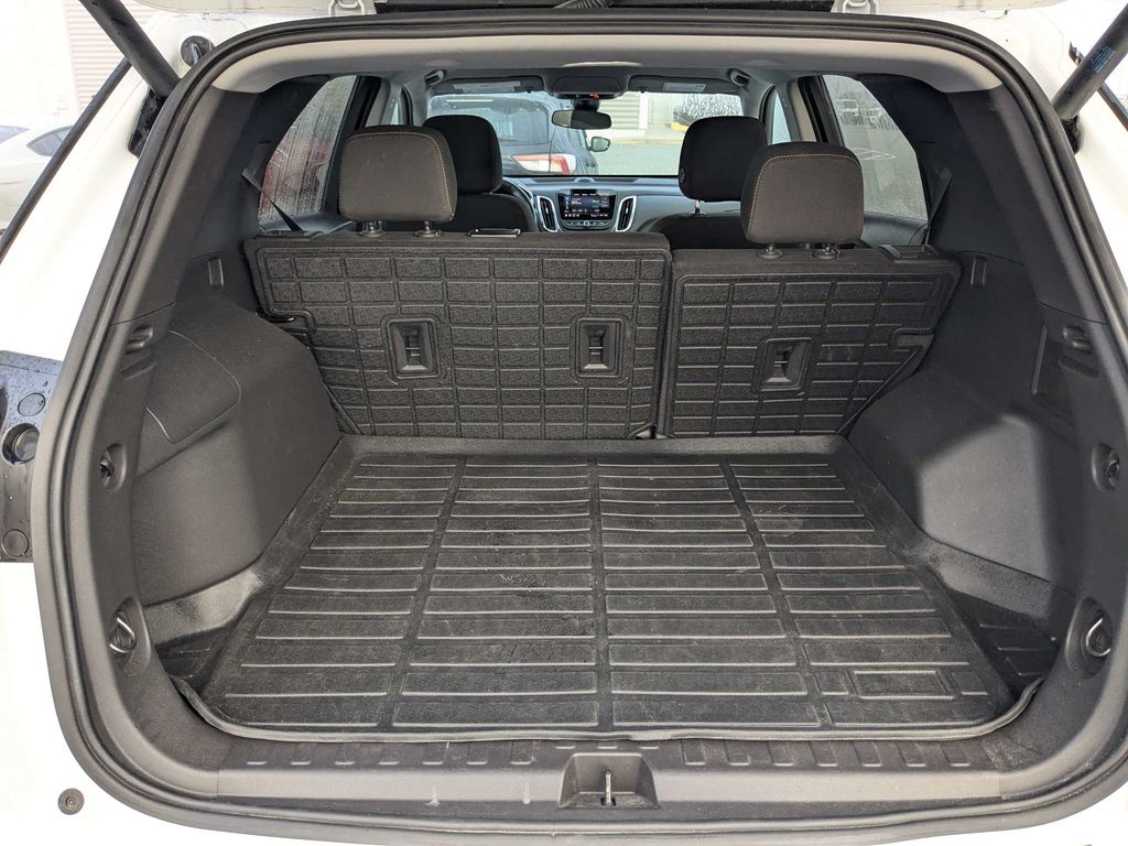 2024 Chevrolet Equinox LT - Photo 13