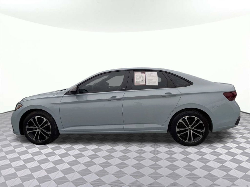 2025 Volkswagen Jetta Sport - Photo 6