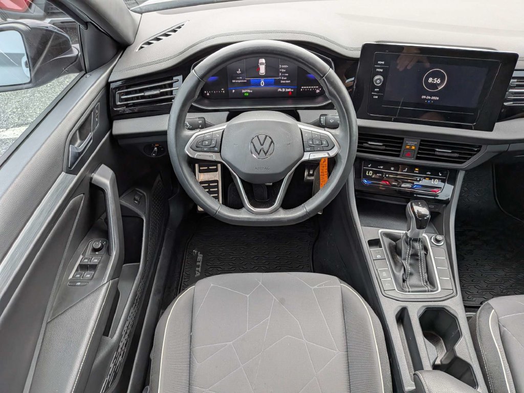 2025 Volkswagen Jetta Sport - Photo 14