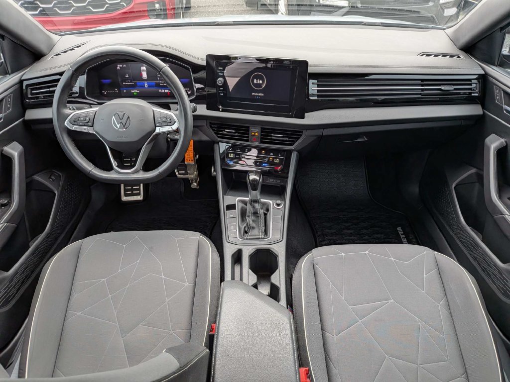 2025 Volkswagen Jetta Sport - Photo 13