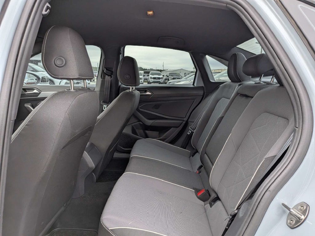 2025 Volkswagen Jetta Sport - Photo 12