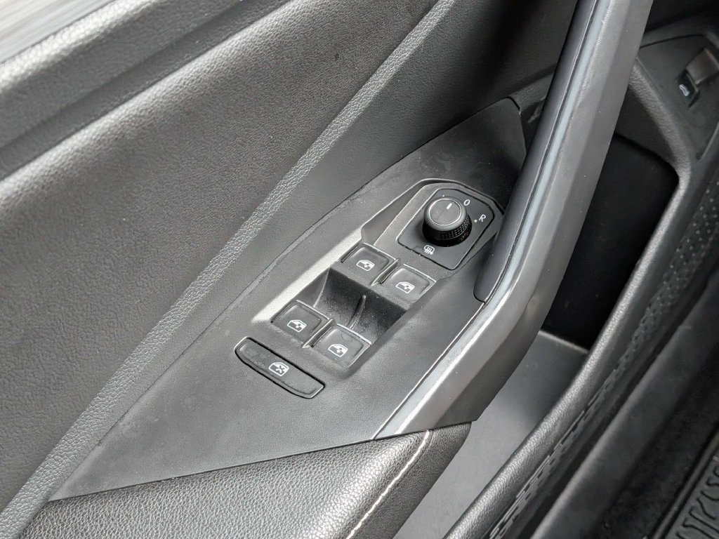 2025 Volkswagen Jetta Sport - Photo 19
