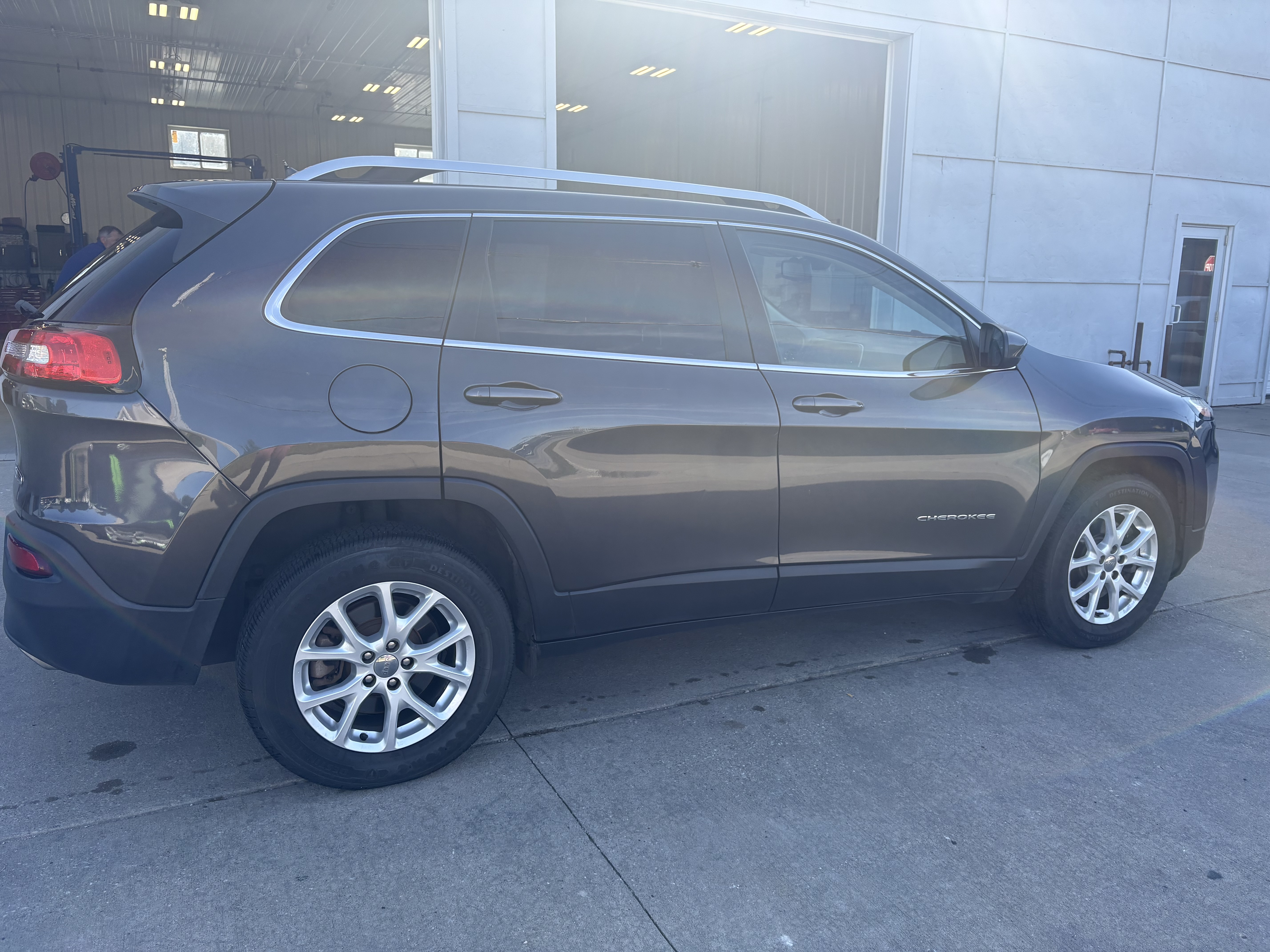Used 2015 Jeep Cherokee Latitude 4x4 SUV