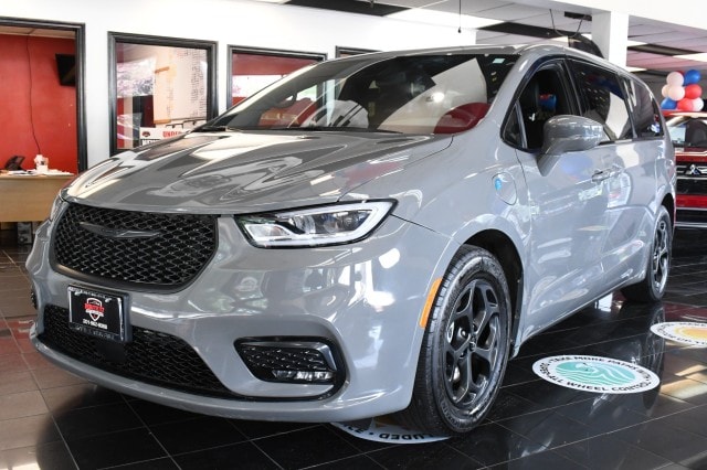 2022 Chrysler Pacifica Hybrid