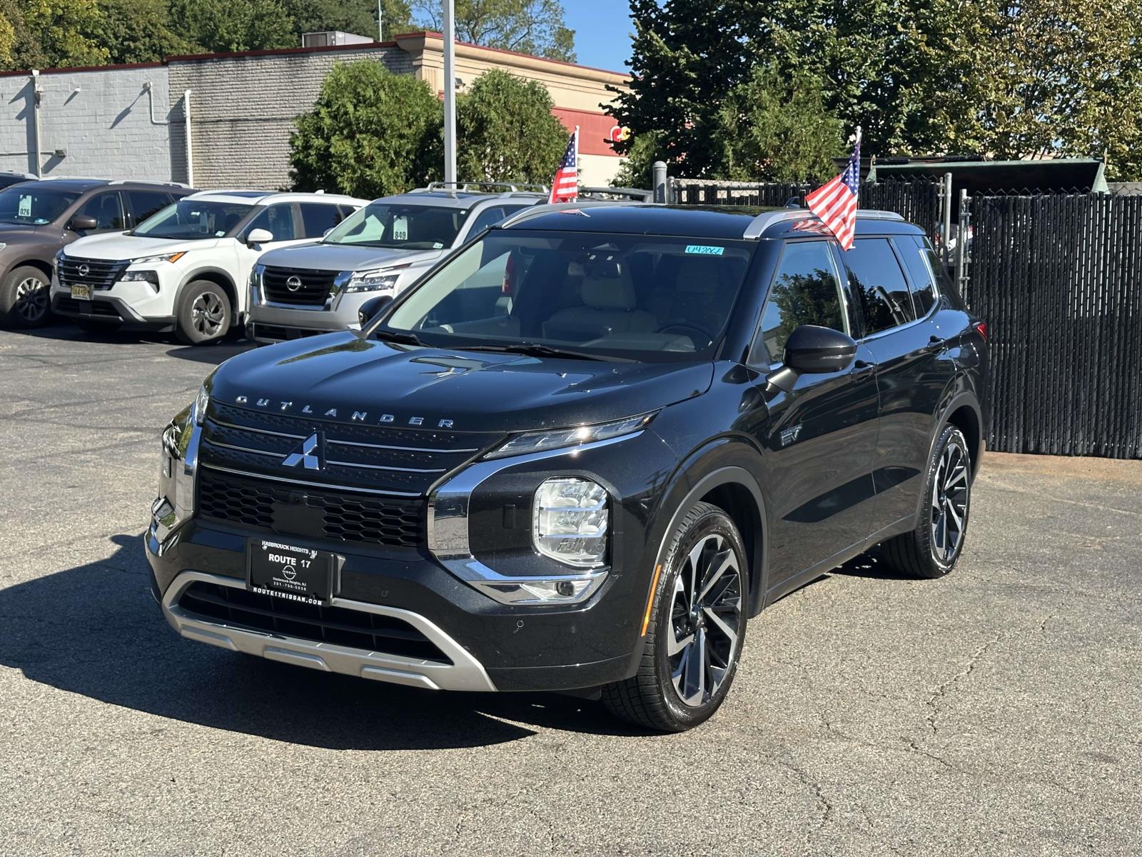 Used 2024 Mitsubishi Outlander Plug-In Hybrid SEL S-AWC Sport Utility