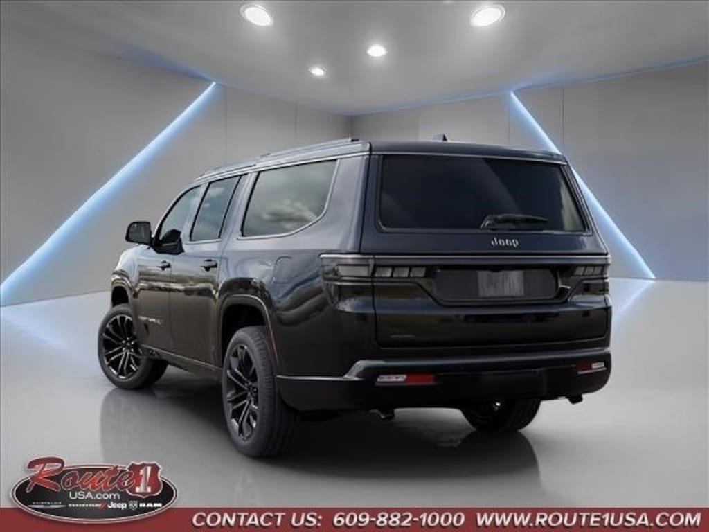 New 2026 Jeep Grand Wagoneer L SUMMIT RESERVE 4X4 Sport Utility