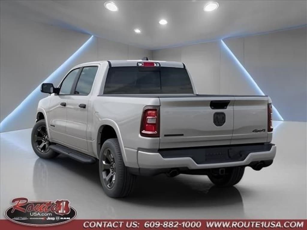 New 2026 Ram 1500 BIG HORN CREW CAB 4X4 5'7 BOX Pickup