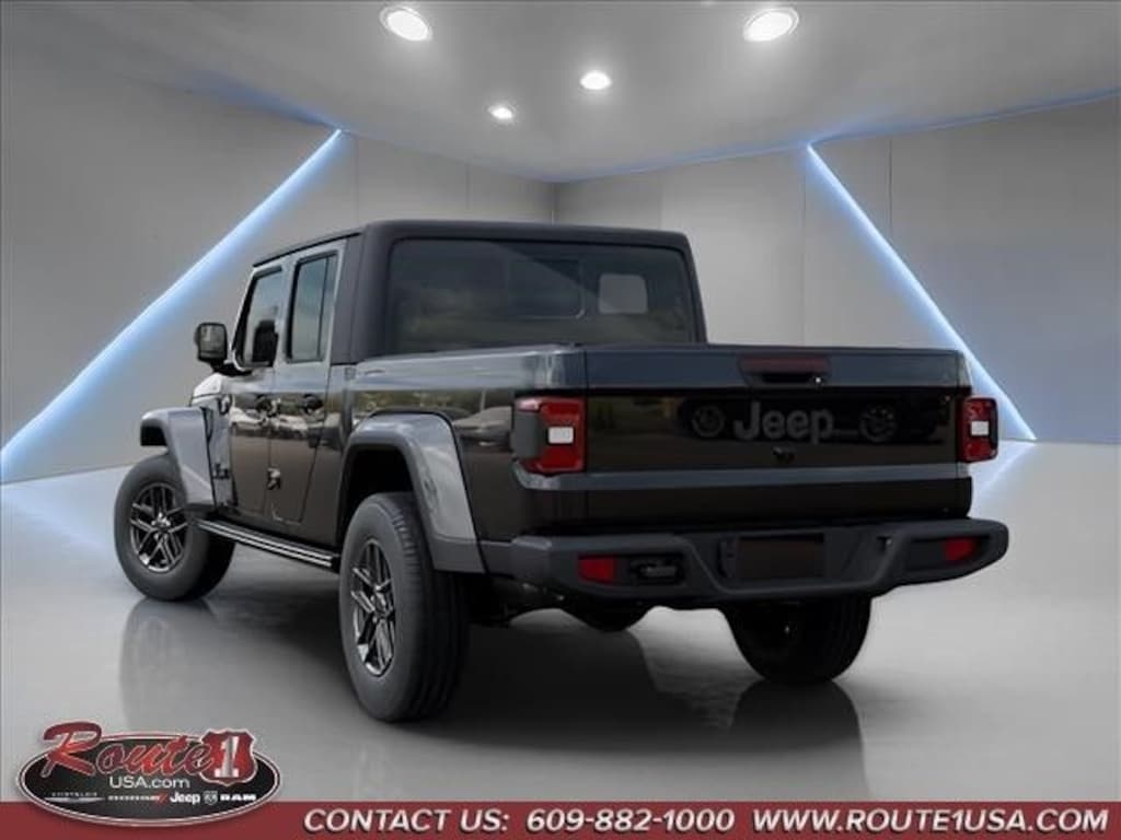 New 2026 Jeep Gladiator SPORT S 4X4 Pickup