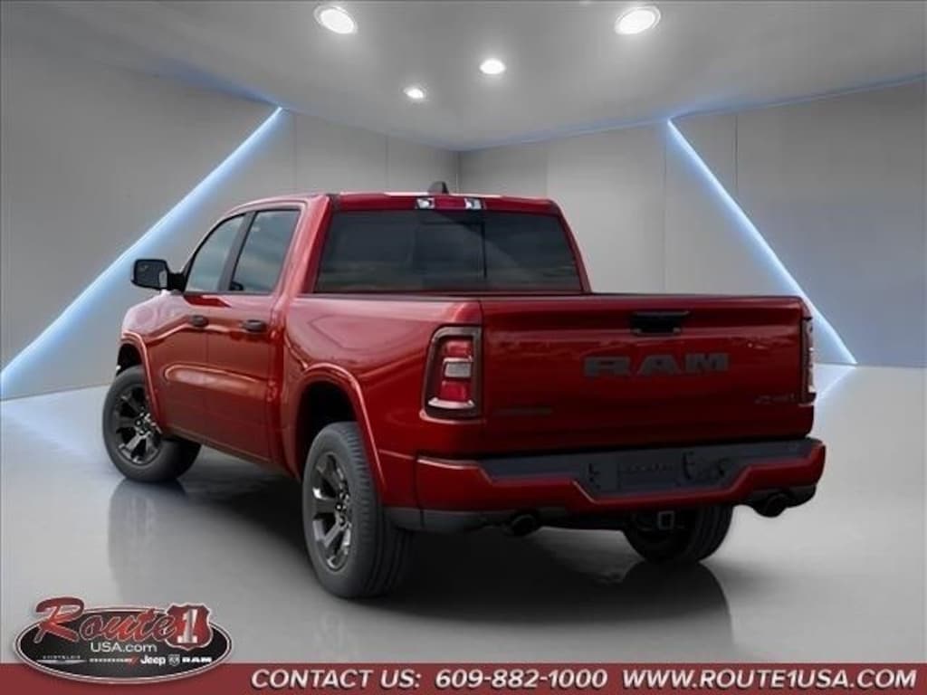 New 2026 Ram 1500 BIG HORN CREW CAB 4X4 5'7 BOX Pickup