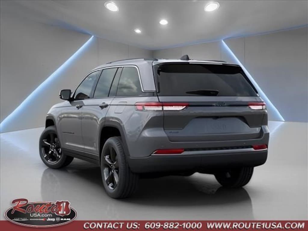 New 2027 Jeep Grand Cherokee LIMITED 4X4 Sport Utility