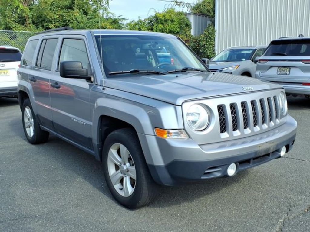 Used 2016 Jeep Patriot Sport SUV