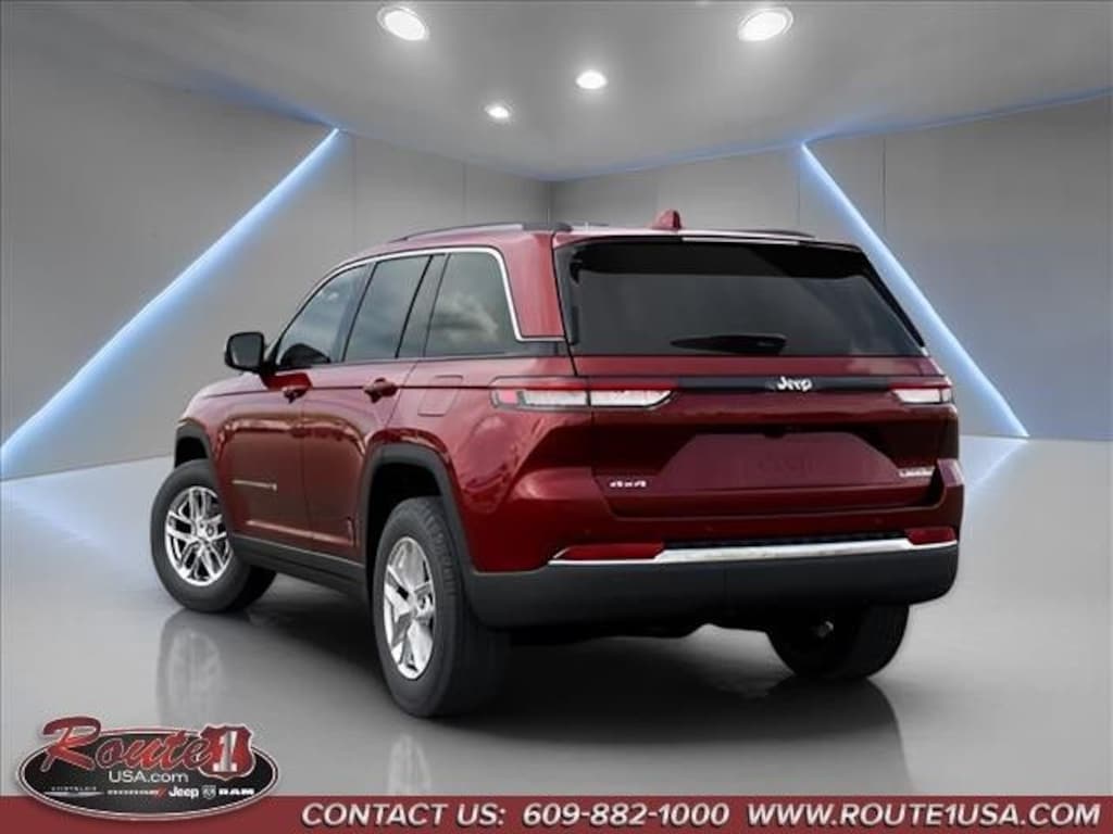 New 2026 Jeep Grand Cherokee LAREDO X 4X4 Sport Utility