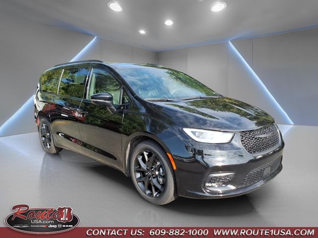2025 Chrysler Pacifica