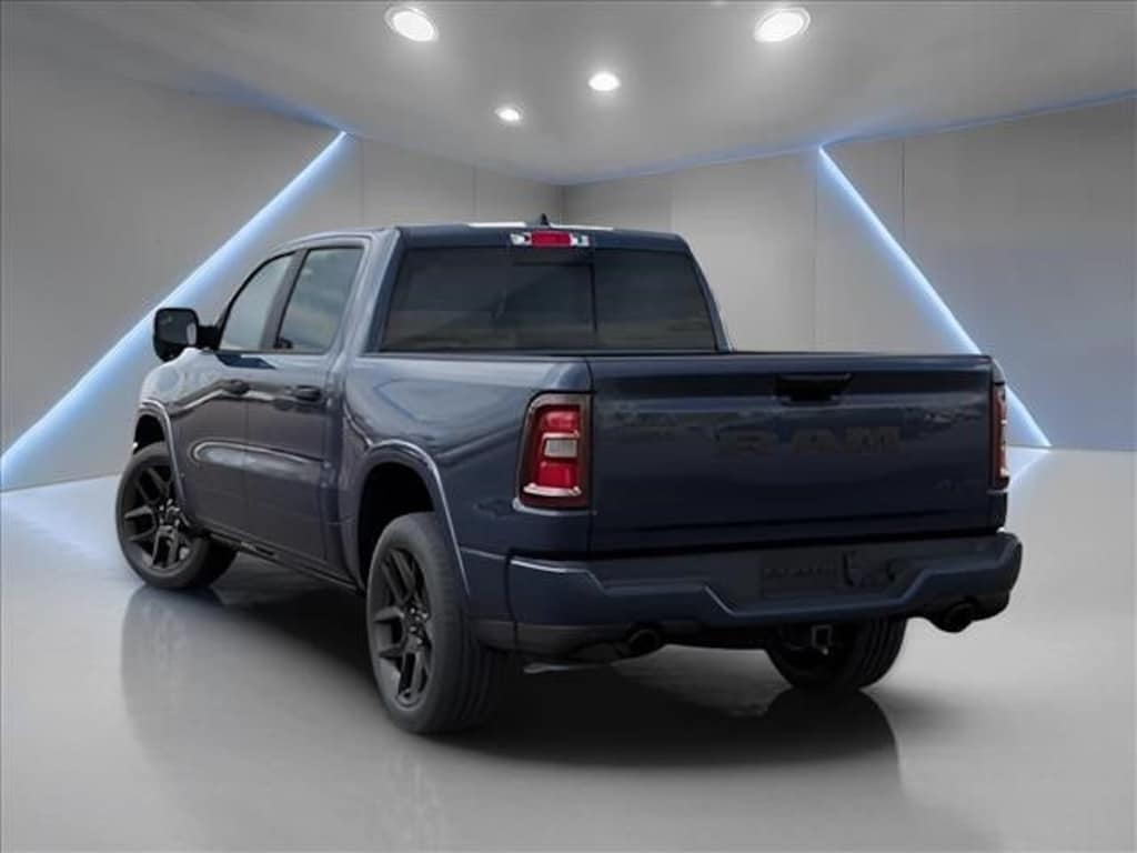New 2027 Ram 1500 LARAMIE CREW CAB 4X4 5'7 BOX Pickup