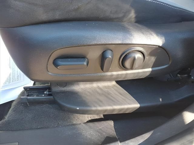 2024 Chevrolet Equinox LT - Photo 24