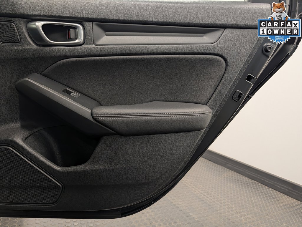 2024 Honda Civic Hatchback EX-L - Photo 31