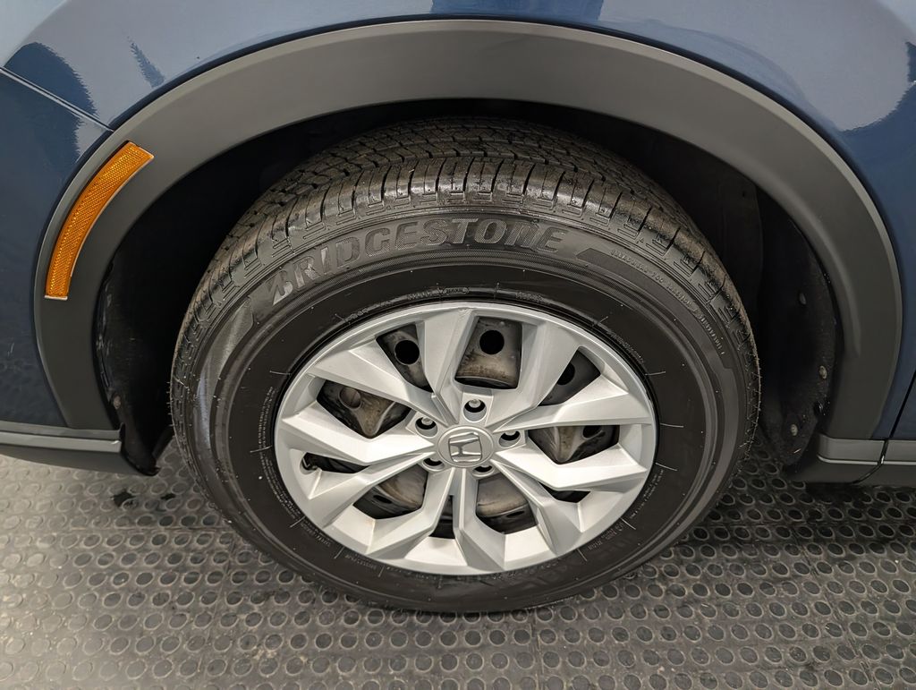 2024 Honda CR-V LX - Photo 7