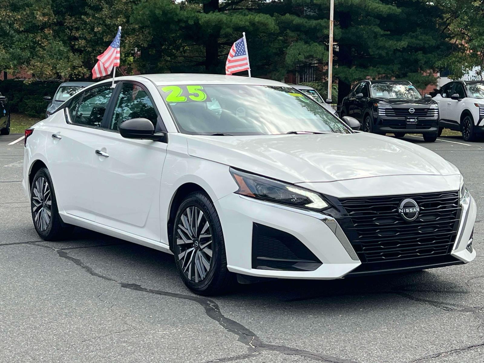 2025 Nissan Altima Car 