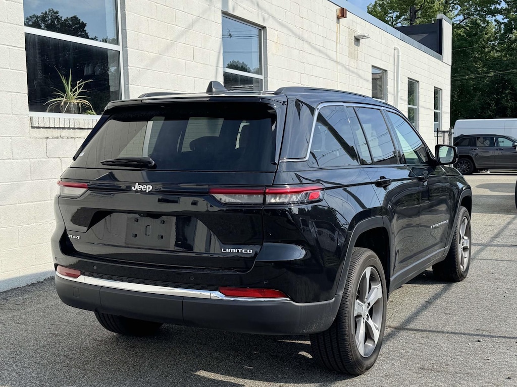 Certified 2024 Jeep Grand Cherokee Limited 4x4 Sport Utility