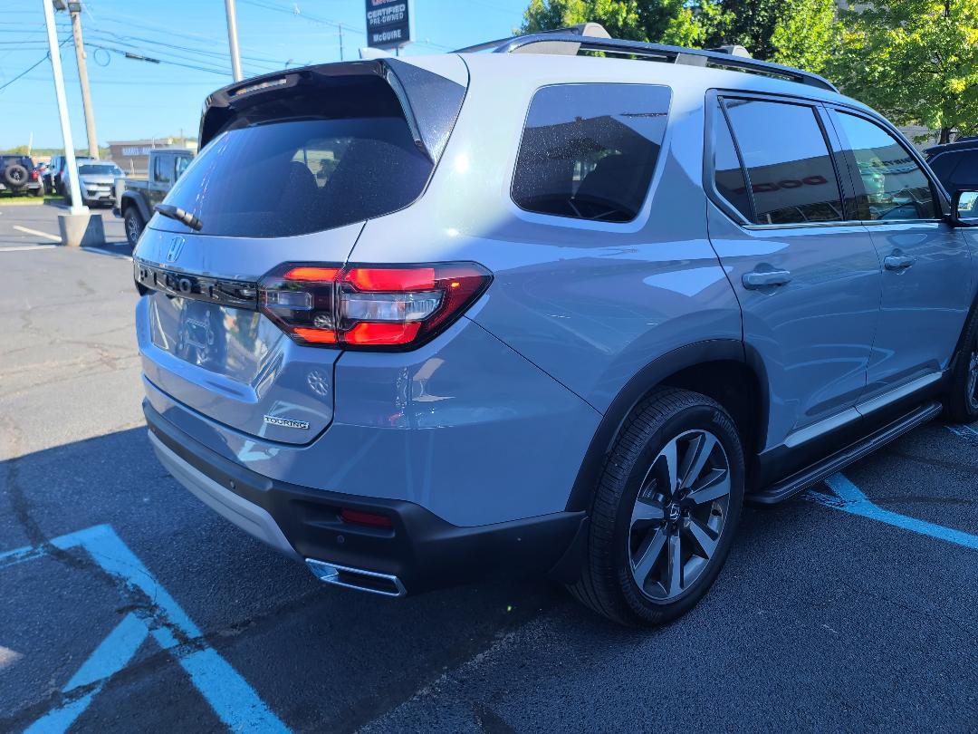 Used 2025 Honda Pilot Touring+ AWD Sport Utility