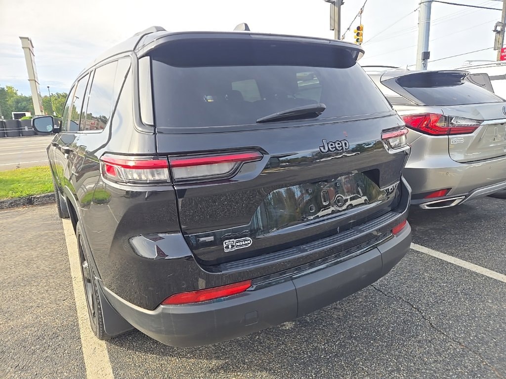 Used 2021 Jeep Grand Cherokee L Laredo SUV