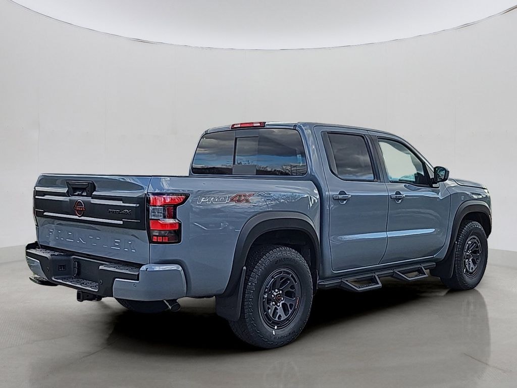 New 2025 Nissan Frontier PRO-4X Truck