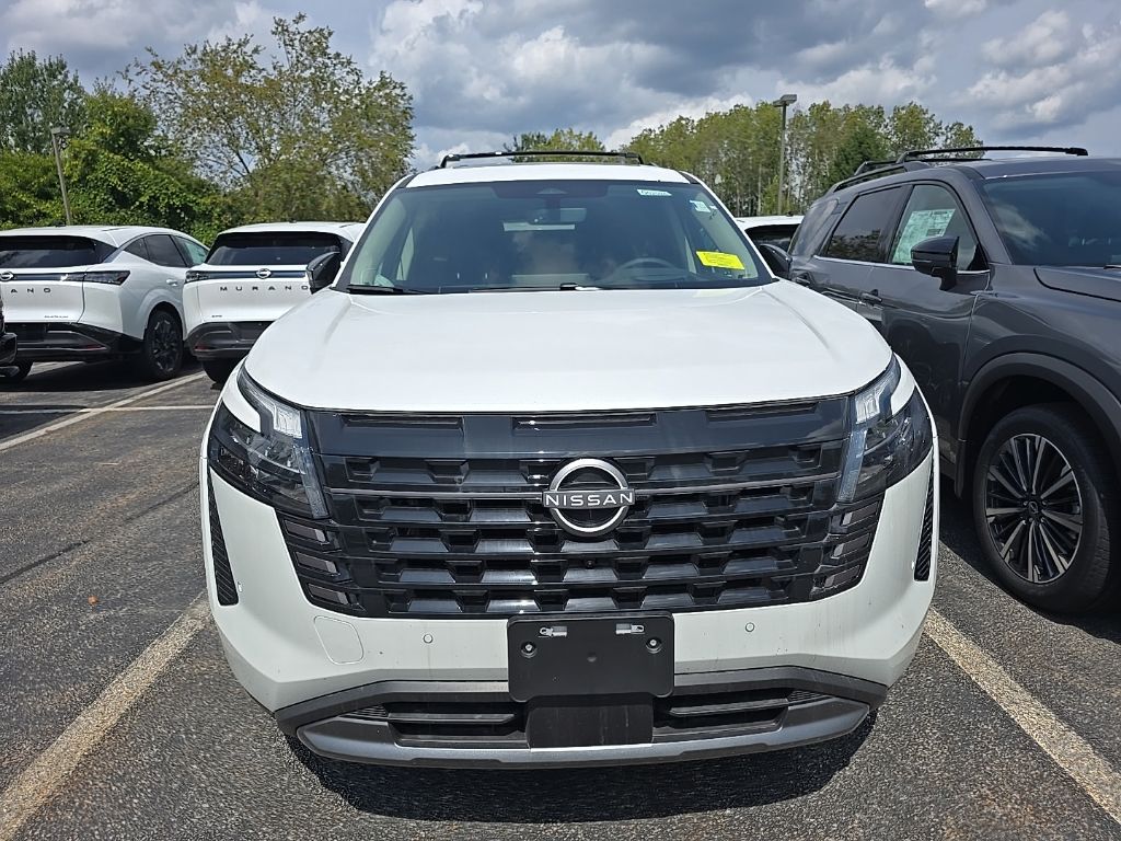 2026 Nissan Pathfinder Platinum - Photo 3