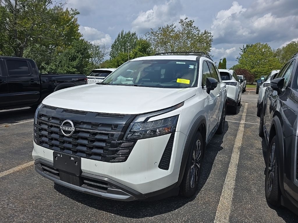 New 2026 Nissan Pathfinder Platinum SUV
