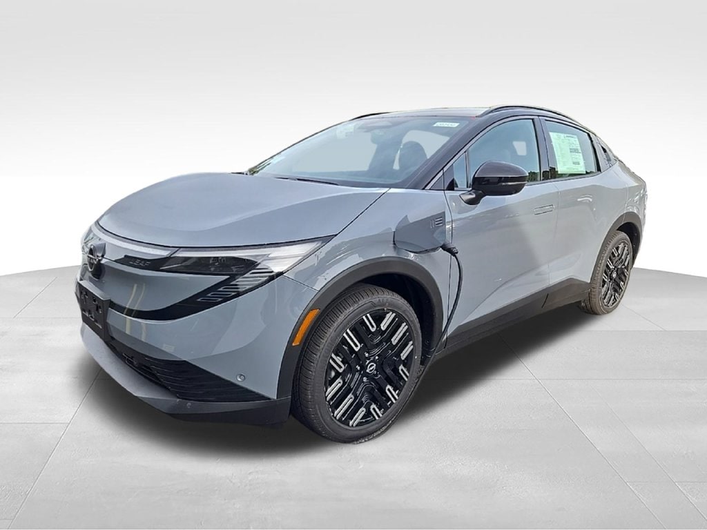 2026 Nissan LEAF Platinum+