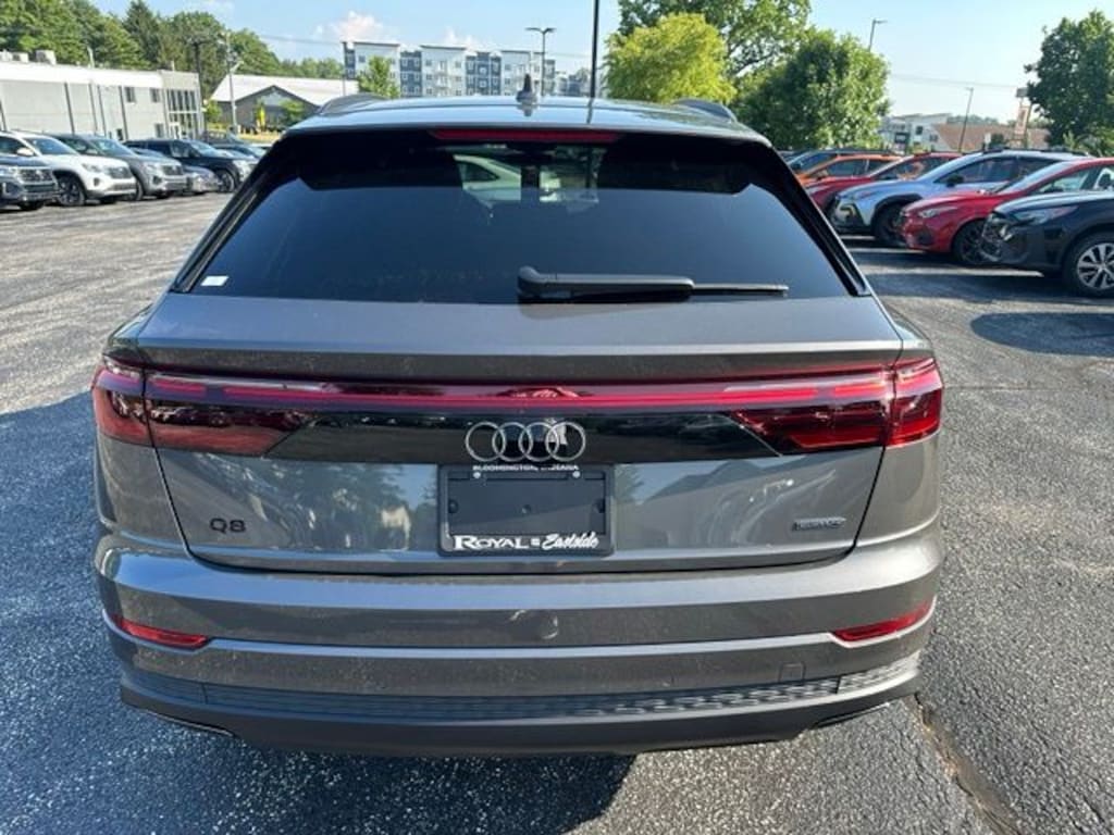 New 2026 Audi Q8 SUV