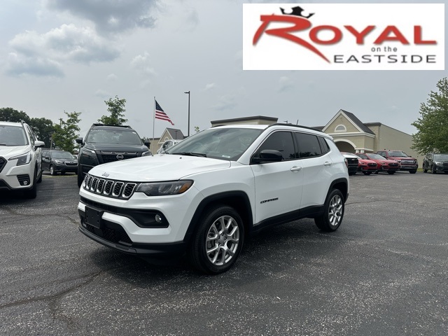 2024 Jeep Compass Latitude Lux SUV