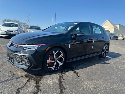 2026 Volkswagen Golf GTI SE Hatchback