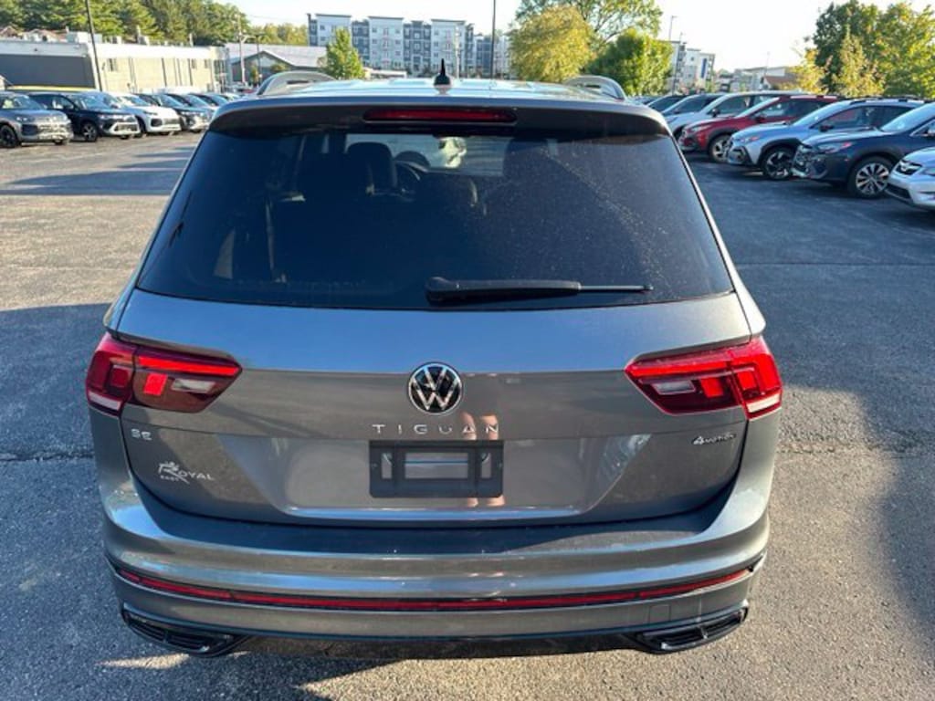 Used 2024 Volkswagen Tiguan 2.0T SE R-Line Black SUV