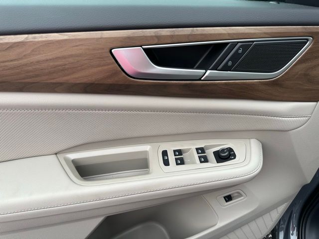 2026 Volkswagen Atlas SE w/Tech - Photo 6