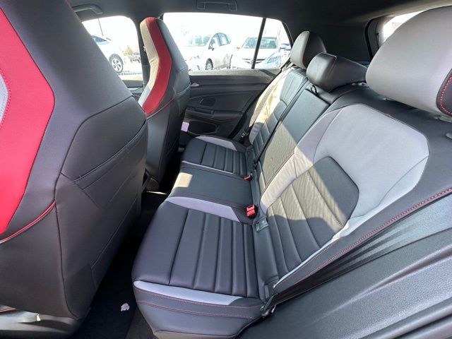 2026 Volkswagen Golf GTI SE - Photo 19