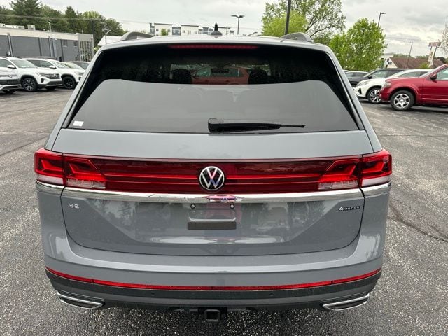 2026 Volkswagen Atlas SE w/Tech - Photo 4