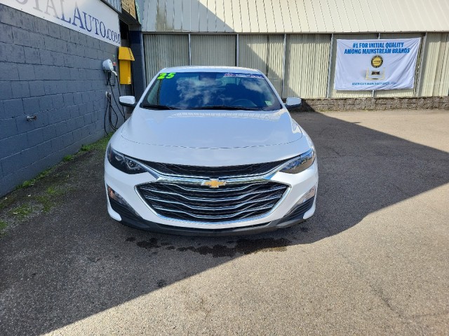 Used 2025 Chevrolet Malibu LT Sedan