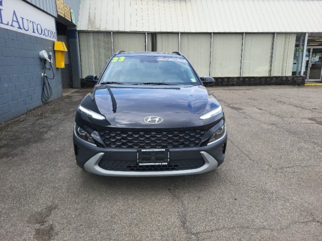 Used 2023 Hyundai Kona SEL SUV
