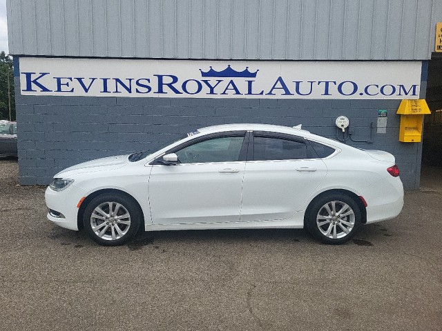 2016 Chrysler 200 Limited
