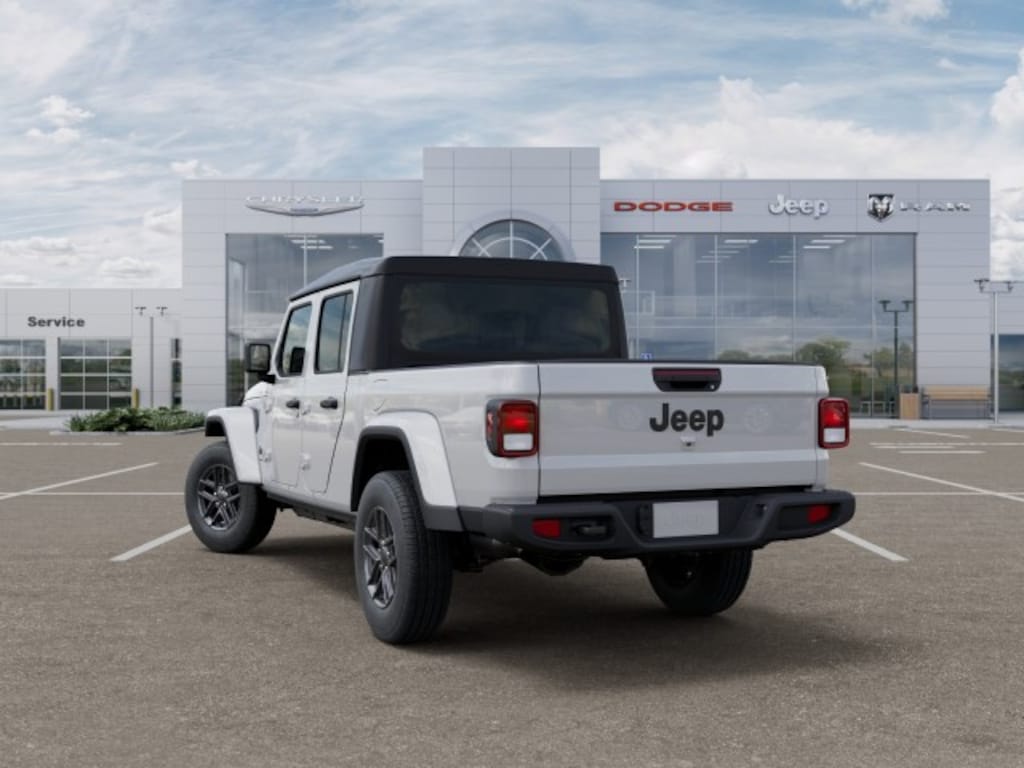 New 2025 Jeep Gladiator SPORT S 4X4 Pickup