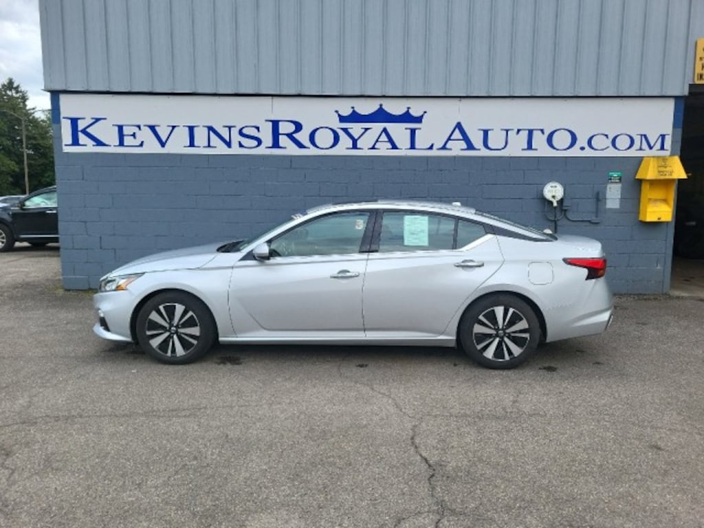 Used 2019 Nissan Altima 2.5 SV Sedan